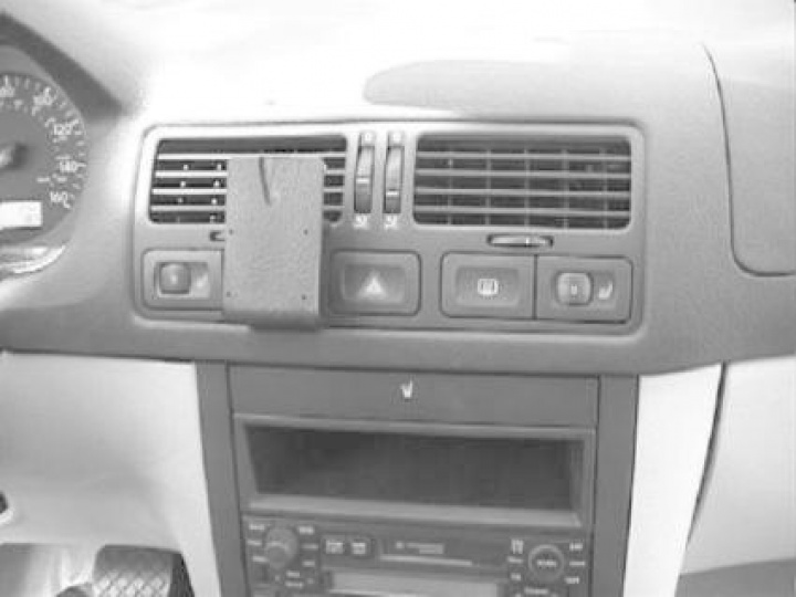 Brodit 852692 i gruppen Modellanpassat / Volkswagen / Bora / 1998-2005 hos CD Bilradio (240852692)