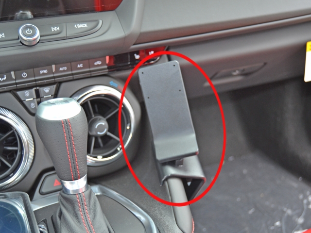 Brodit ProClip, Chevrolet Camaro 16-24