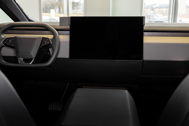 Brodit ProClip, Tesla Cybertruck 23-26