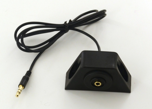 Connects2 CT29AX14 Universal Aux Adapter