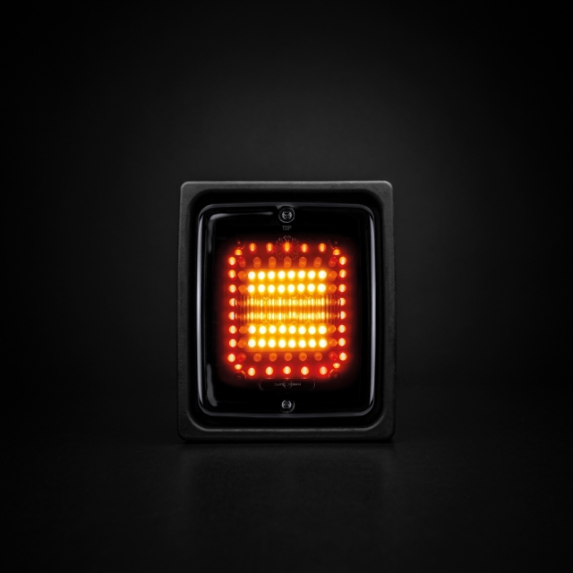 Strands Dark Knight Square Ize LED,Bak/Broms/Blinkers