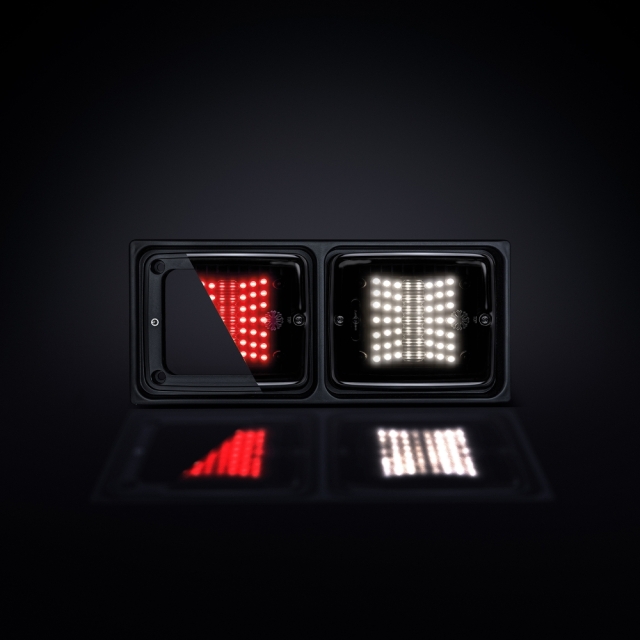 Strands Ize LED Frame Double- Horizontal