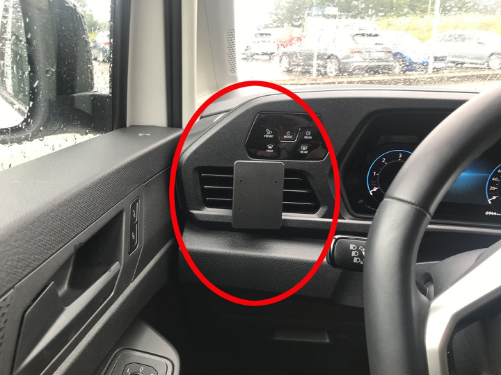 Brodit ProClip, Volkswagen Caddy 21-26 i gruppen Modellanpassat / Ford / Transit Connect / Transit Connect 2019-> hos CD Bilradio (240805687)