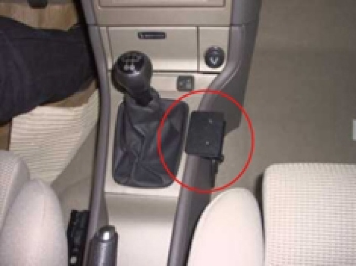 Volkswagen Golf IV 98-03, Konsol 94-15 i gruppen Modellanpassat / Toyota / Avalon / 1999-2004 (XX20) hos CD Bilradio (240830530)