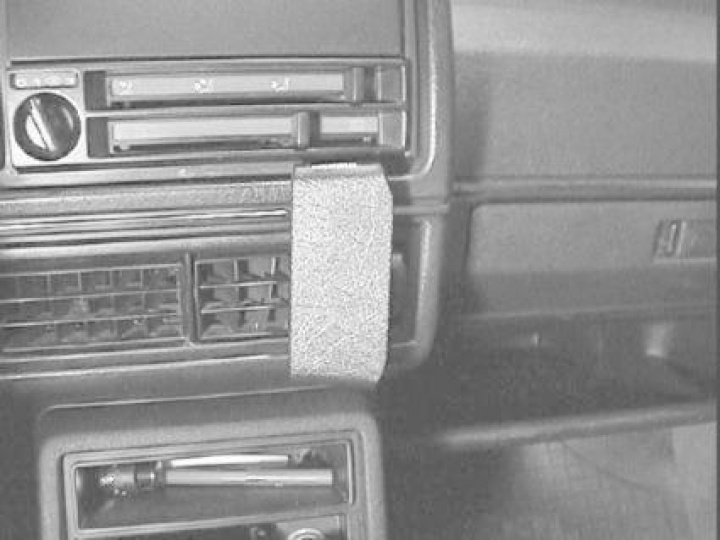 Brodit 851959 i gruppen Modellanpassat / Volkswagen / Golf / 1983-1992 (II) hos CD Bilradio (240851959)