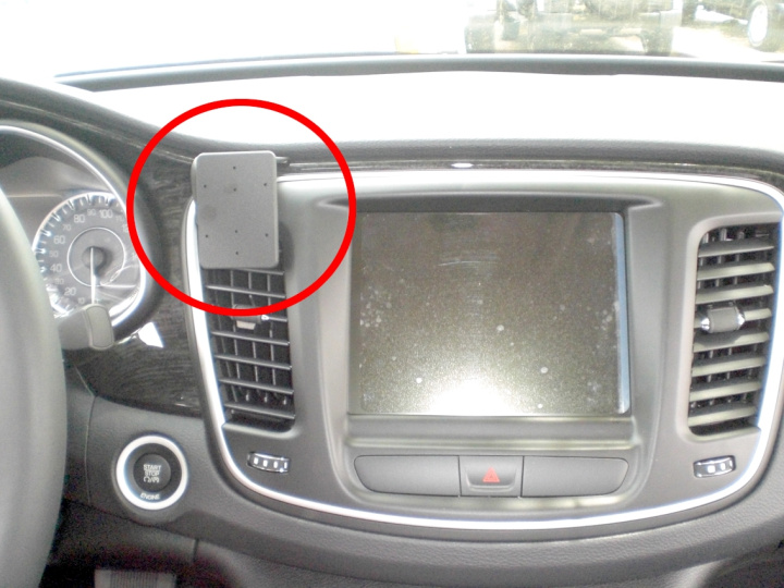 Brodit ProClip, Chrysler 200 15-17 i gruppen Modellanpassat / Chrysler / 200 hos CD Bilradio (240855027)