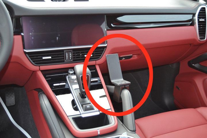 Brodit ProClip, Porsche Cayenne 19- 19-26 i gruppen Modellanpassat / Porsche / Cayenne / 2017-> hos CD Bilradio (240855457)