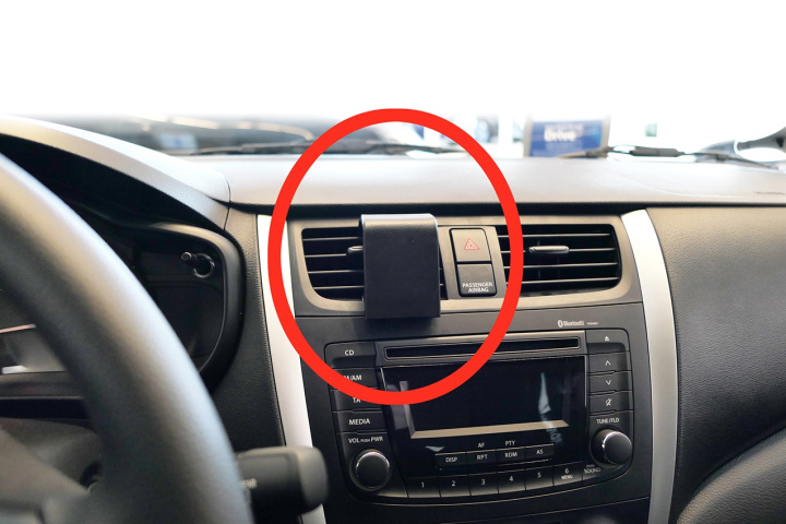 Brodit ProClip, Suzuki Celerio 15-22 i gruppen Modellanpassat / Suzuki / Celerio / 2021-> hos CD Bilradio (240855502)