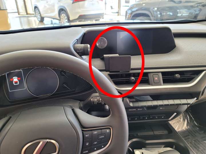 Brodit ProClip, Lexus UX Series 19-22 19-22 i gruppen Modellanpassat / Lexus hos CD Bilradio (240855659)