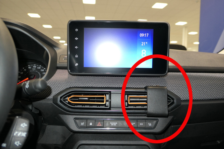 Brodit ProClip, Dacia Sandero 21-25 i gruppen Modellanpassat / Dacia hos CD Bilradio (240855668)