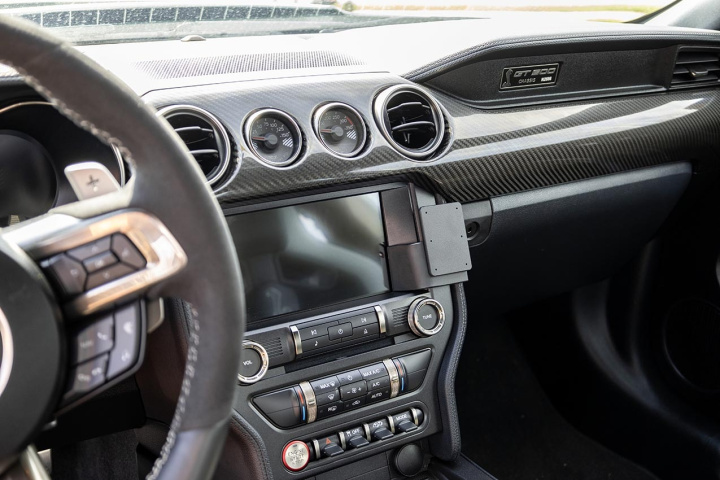 Brodit ProClip, Ford Mustang 15-23 i gruppen Modellanpassat / Ford / Mustang / Mustang 1967 -> hos CD Bilradio (240856162)