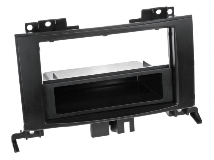 Monteringsram 1-DIN med prylfack Mercedes/VW i gruppen Modellanpassat / Volkswagen / Crafter / 2006-2010 hos CD Bilradio (70029119027)