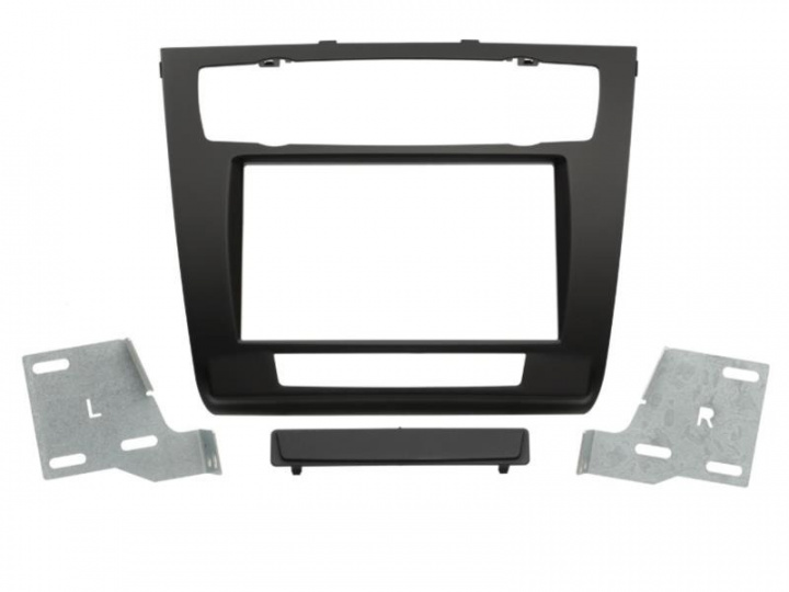 Monteringsram BMW 1-serie E87 2-din Auto-AC i gruppen Modellanpassat / BMW / BMW 1-serie / BMW 1-serie 2004-2011 (E81/E82/E87/E88) hos CD Bilradio (700381023072)