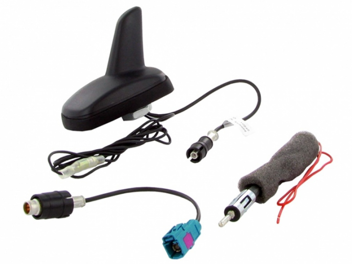 Shark Antenn med förstärkning i gruppen Tillbehör / Antenner / Antennadaptrar hos CD Bilradio (701CT27UV50)