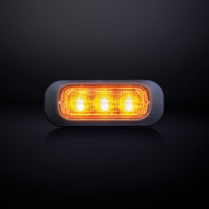 Strands Dark Knight Riktat Blixtljus Orange 3 LED Klart Lins i gruppen LED-Belysning / Fordonsbelysning hos CD Bilradio (872850400)