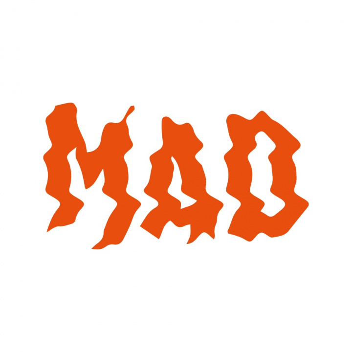 MAD 10x5.5cm, orange i gruppen Tillbehör / Övrigt / Dekaler / Reklam mm, hos CD Bilradio (909MADCSO)